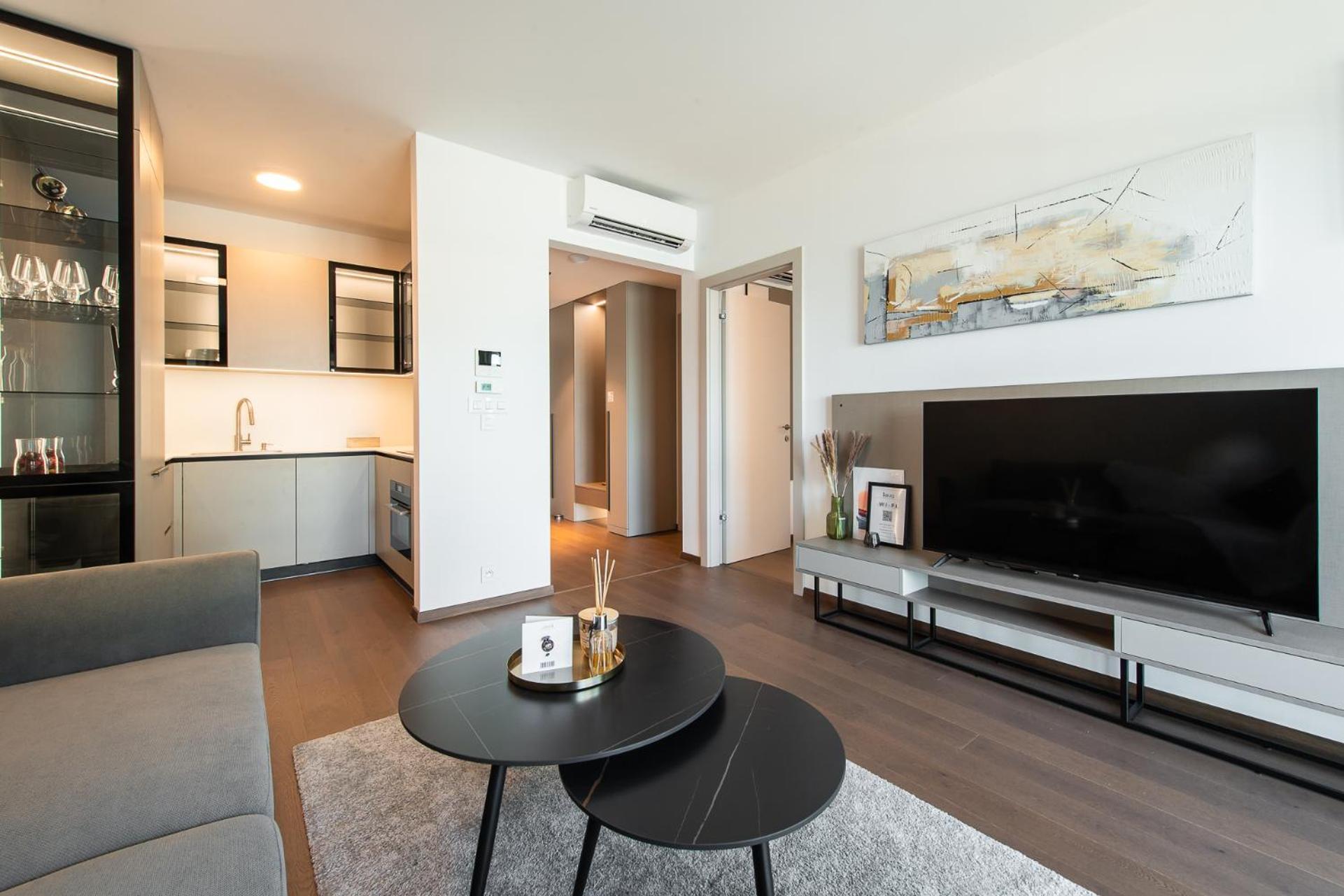 Nikas Eurovea Apartments - Free Parking Bratislava Ngoại thất bức ảnh