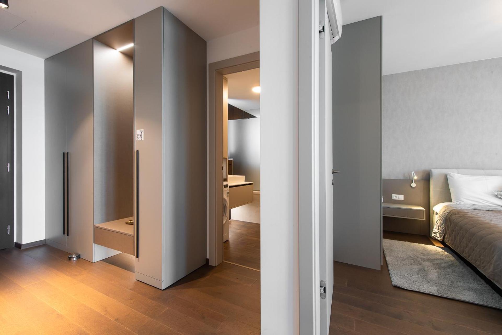 Nikas Eurovea Apartments - Free Parking Bratislava Ngoại thất bức ảnh